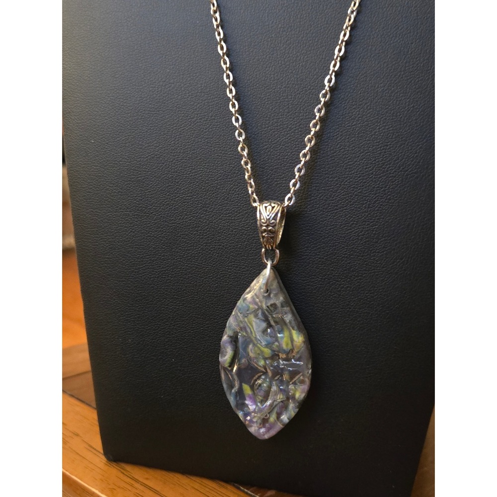 Marquis Glass Pendant Necklace Silvertone Chain Vintage